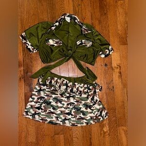 Rubie’s 2 piece set Green and Camouflage sequin Two-Piece Outfit nwot size small